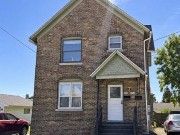 1015 Hamilton STREET, Manitowoc, WI 54220