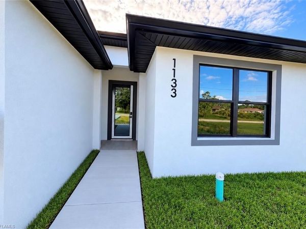 1133 Albany AVE, LEHIGH ACRES, FL 33971