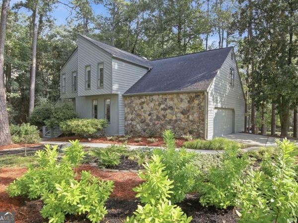 2222 Chimney Springs Drive, Marietta, GA 30062