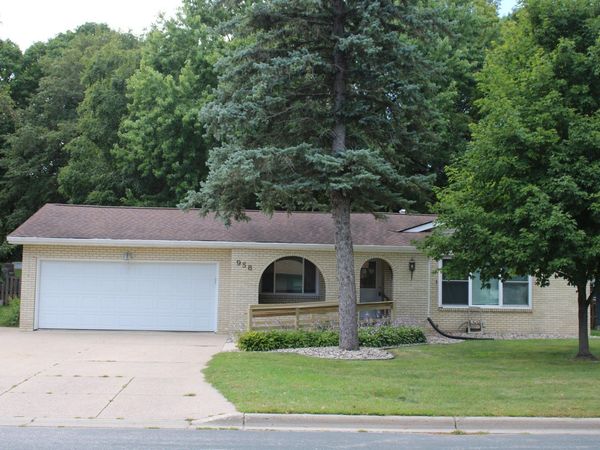 958 Jorgenson Street SE, Hutchinson, MN 55350