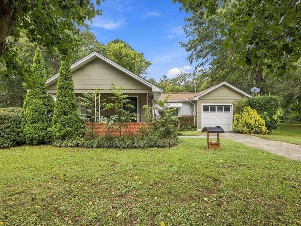 808 S Chattanooga Street, La Fayette, GA 30728