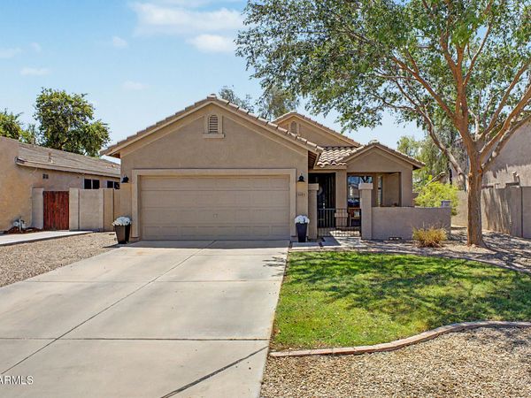 3283 E BOSTON Street, Gilbert, AZ 85295