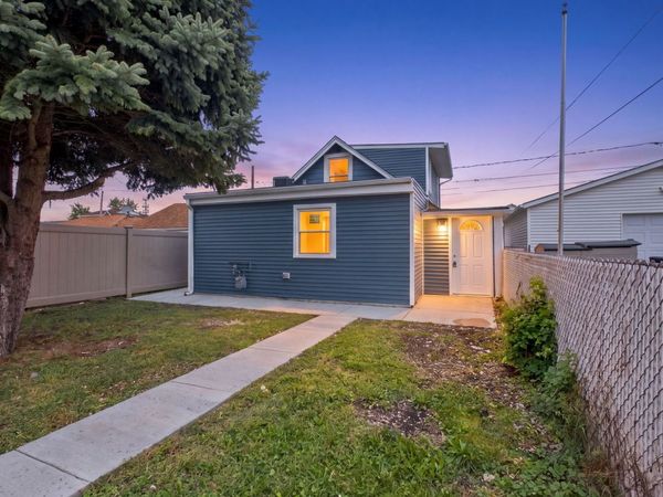 6007 S Monitor Avenue, Chicago, IL 60638