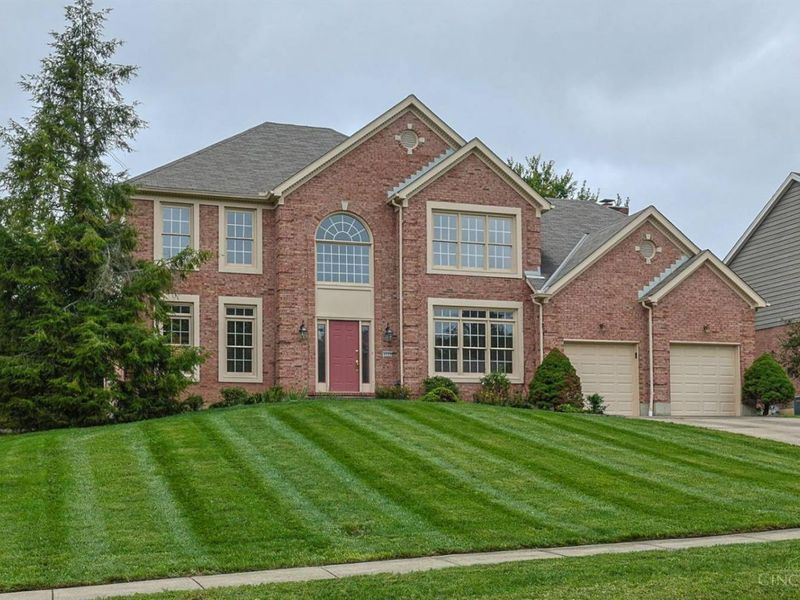 6099 Balsam Drive, Miami Township, OH 45150 Photo 2