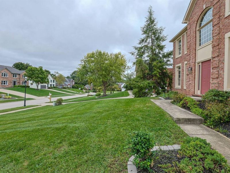 6099 Balsam Drive, Miami Township, OH 45150 Photo 4