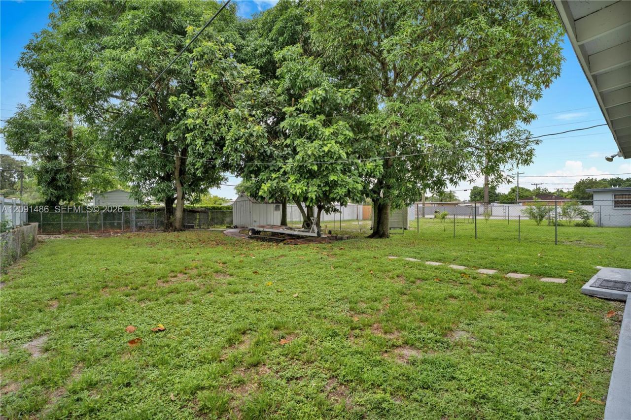 3170 NW 97th St, Miami, FL 33147 Photo