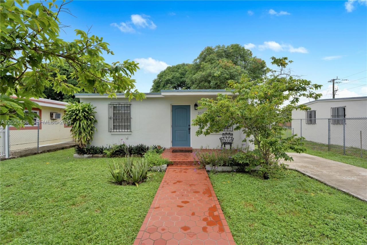3170 NW 97th St, Miami, FL 33147 Photo