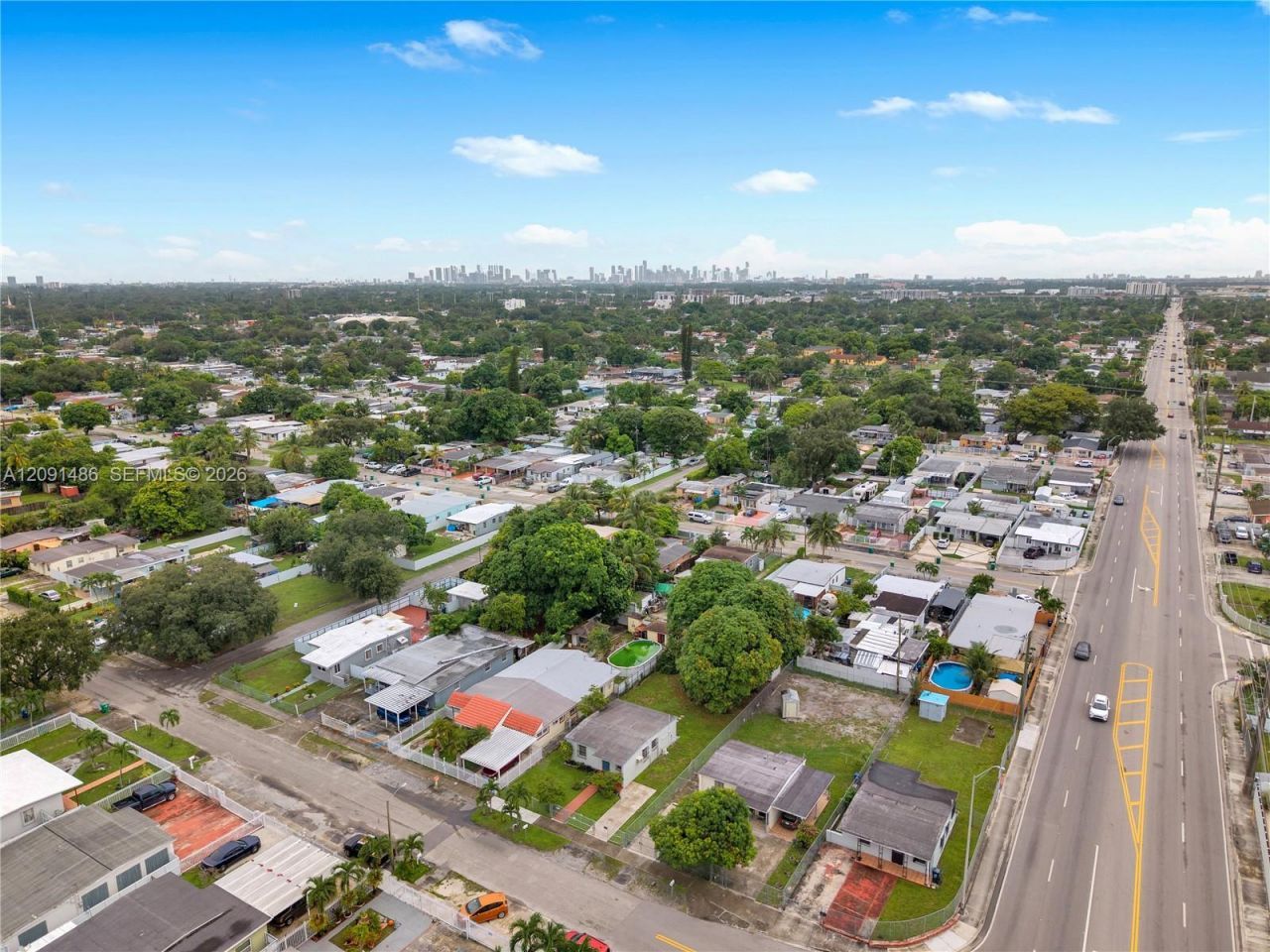 3170 NW 97th St, Miami, FL 33147 Photo