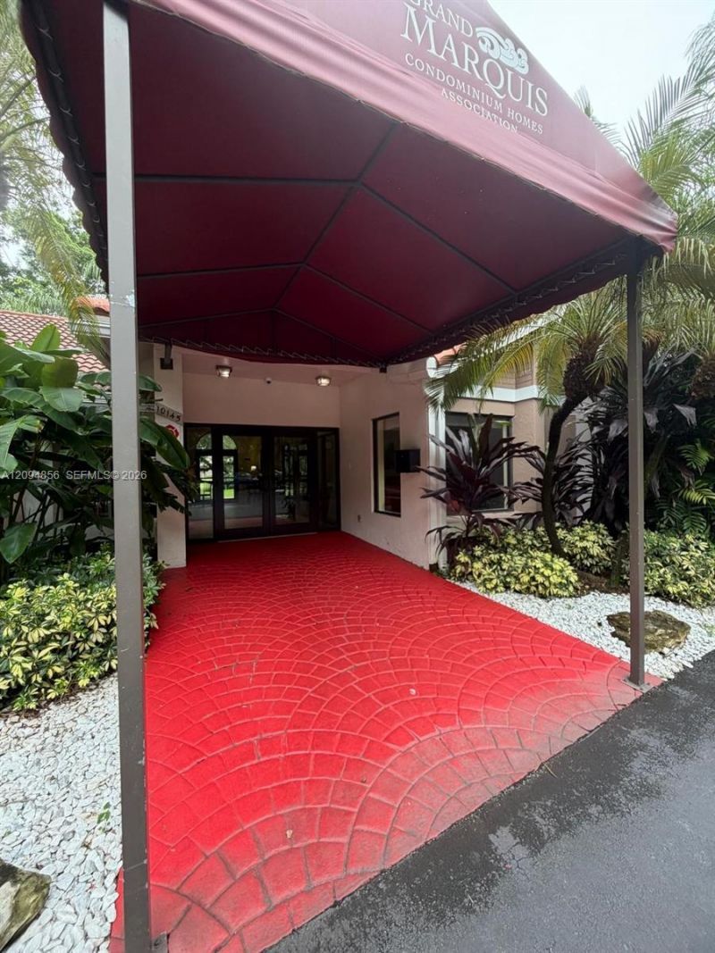 10125 W Sunrise Blvd , Unit 303, Plantation, FL 33322 Photo