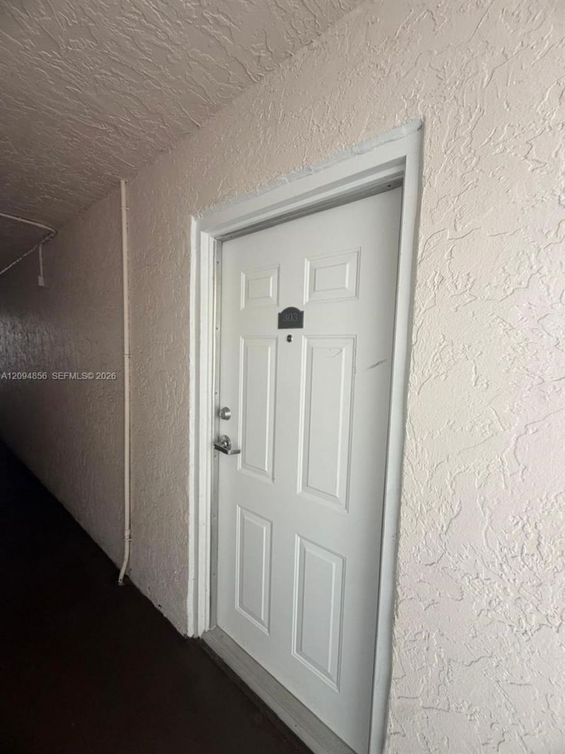 10125 W Sunrise Blvd , Unit 303, Plantation, FL 33322 Photo