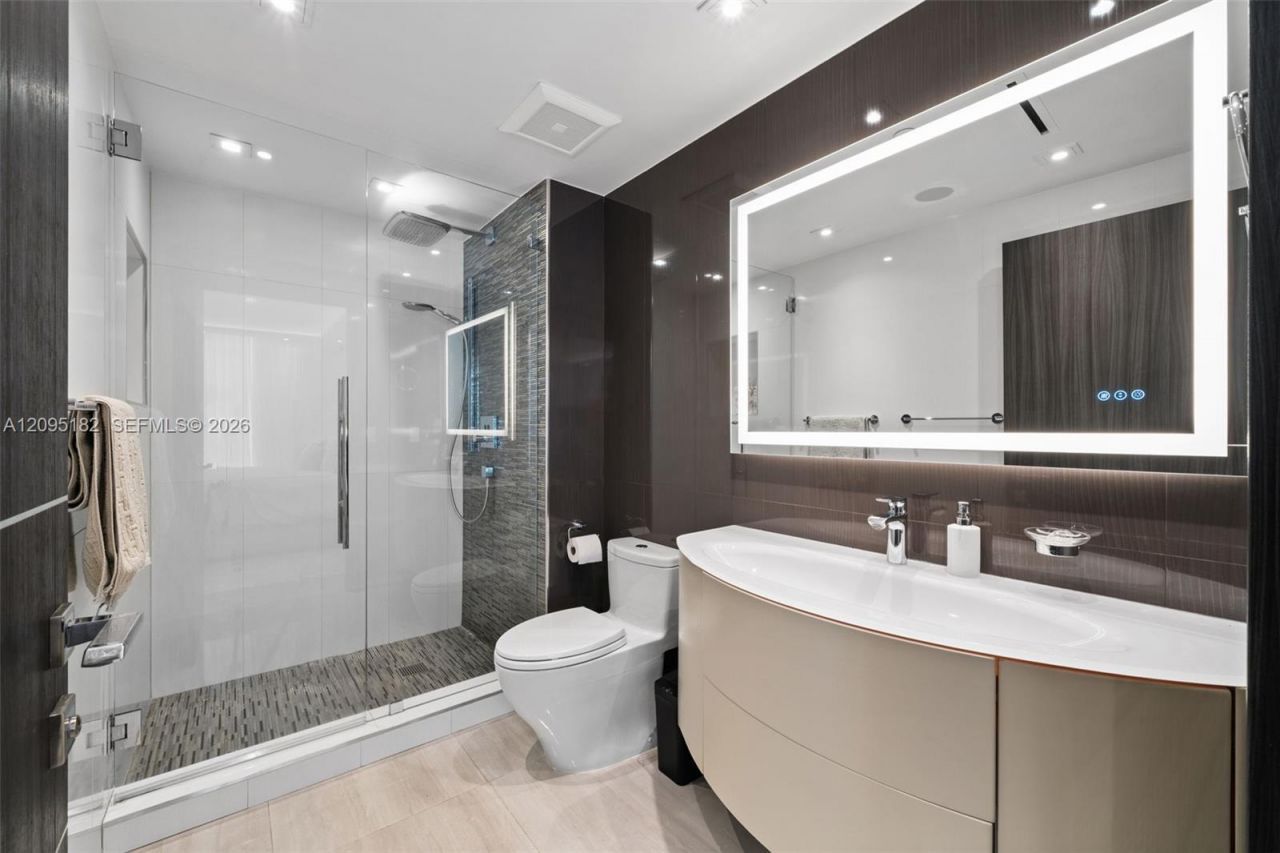 3301 NE 183rd St , Unit 2001, Aventura, FL 33160 Photo