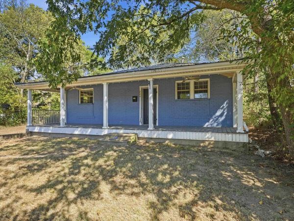 206 W Sugarloaf Street , Heber Springs, AR 72543