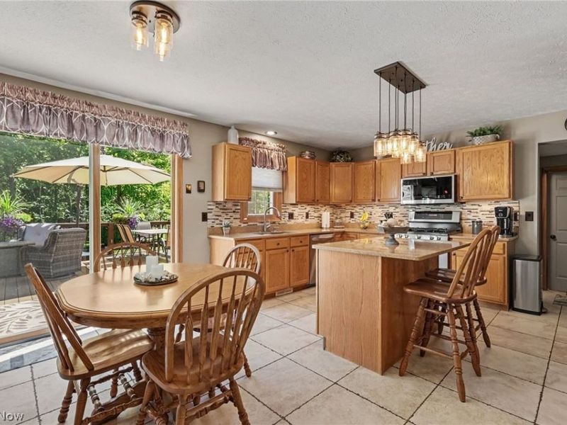 10273 Dayflower Drive, Twinsburg, OH 44087 Photo 8