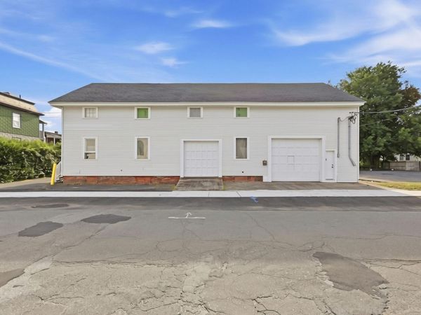 6 Clinton Ave, Westfield, MA 01085