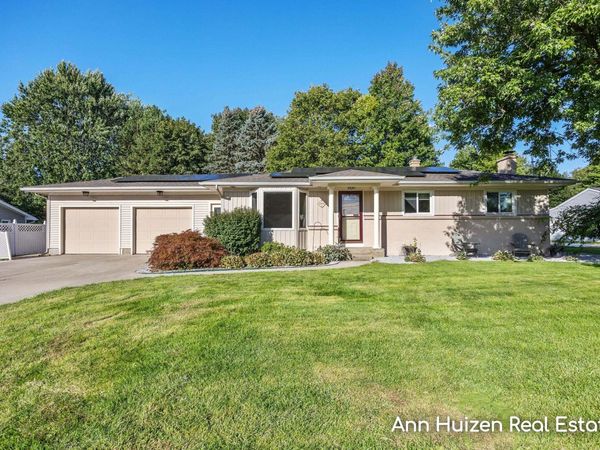 7351 Lupine Avenue, Jenison, MI 49428