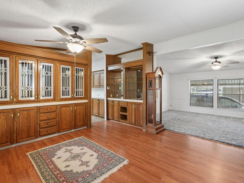 709 Youn-Kin Parkway S, Columbus, OH 43207 Photo 15
