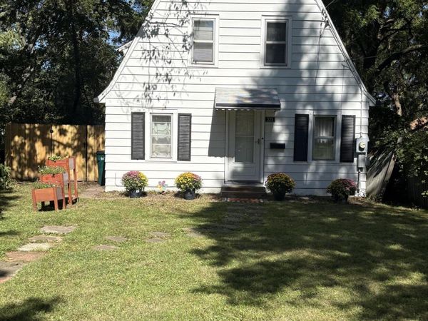 325 Cox Boulevard, Lansing, MI 48910
