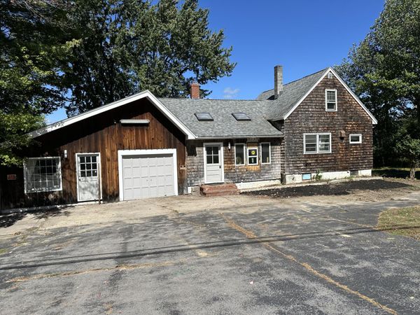 1045 W Ossipee Trail W, Standish, ME 04085
