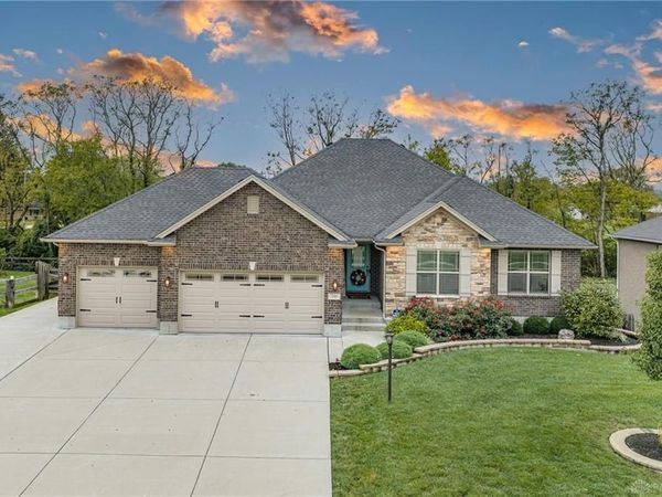 156 Wolf Creek Court, Carlisle, OH 45005