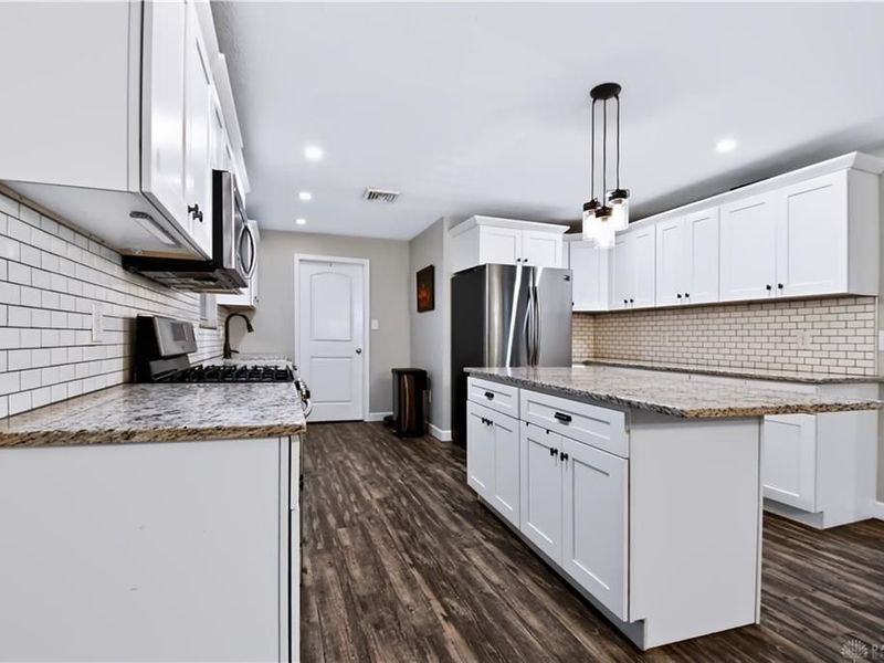 3901 Fernwald Drive, Beavercreek, OH 45440 Photo 11