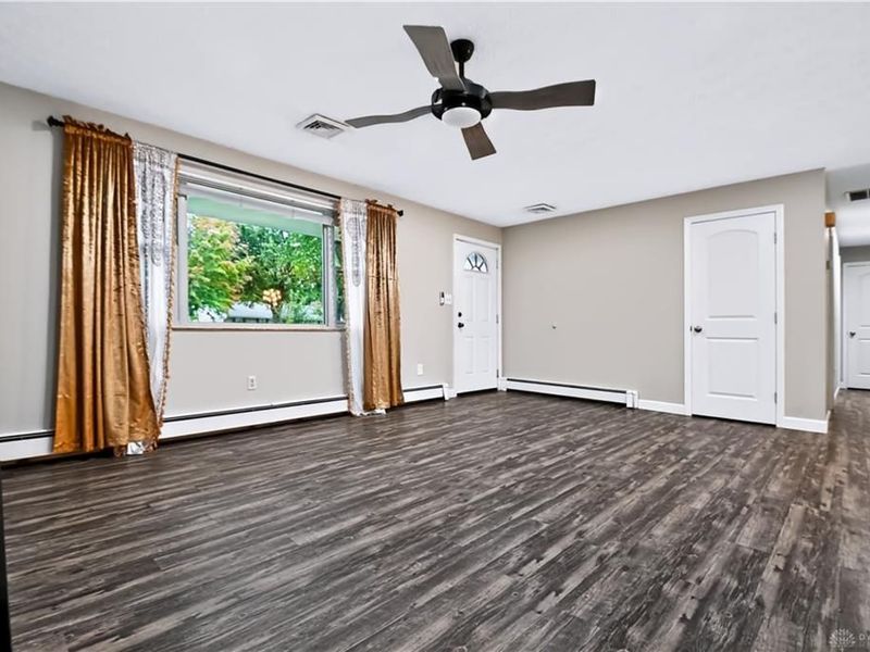 3901 Fernwald Drive, Beavercreek, OH 45440 Photo 6