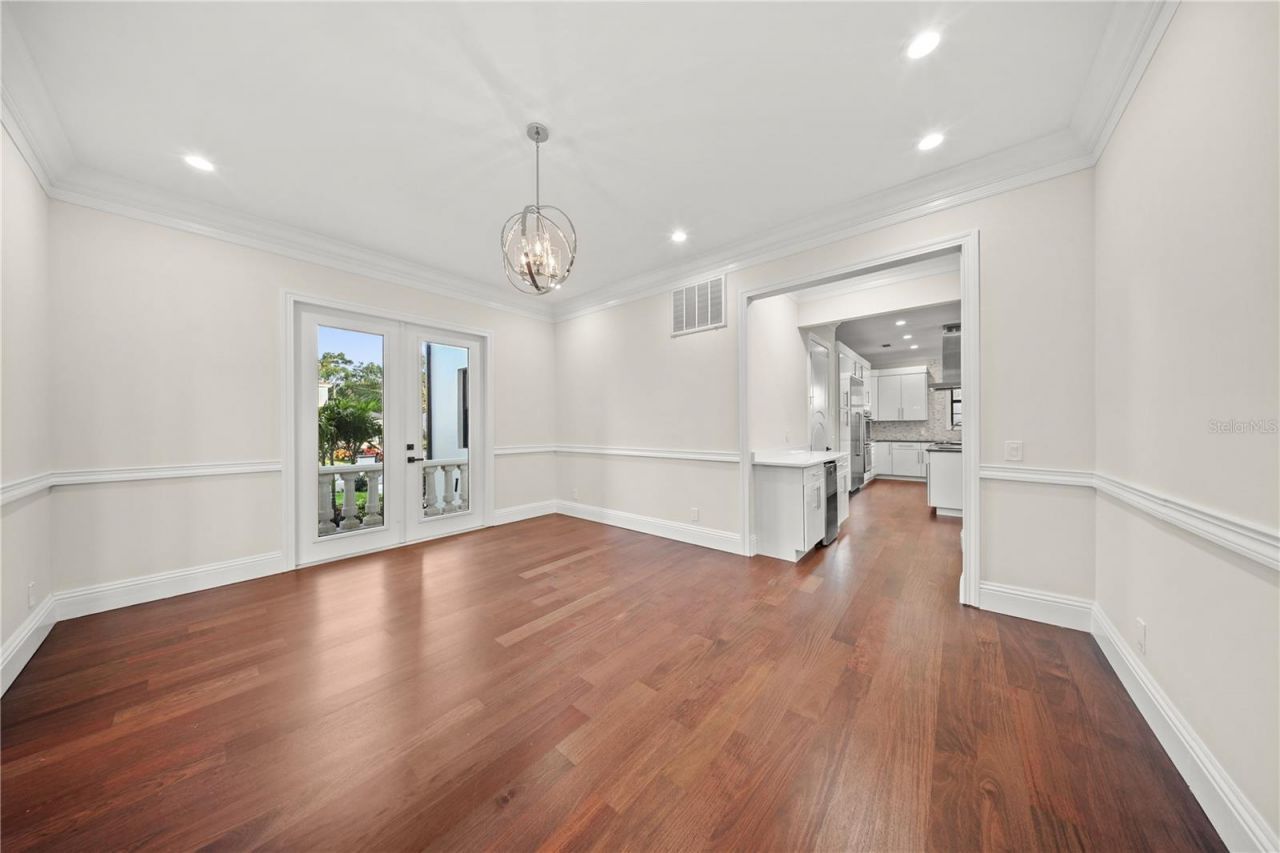 420 S Royal Poinciana Drive, Tampa, FL 33609 Photo