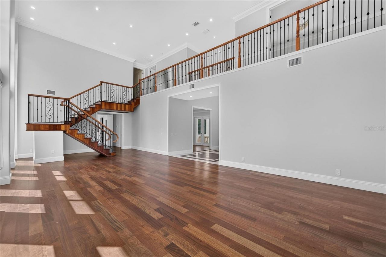 420 S Royal Poinciana Drive, Tampa, FL 33609 Photo