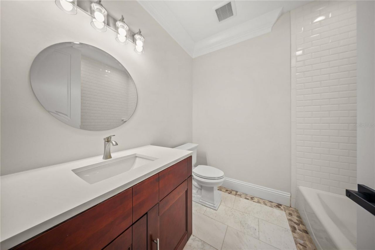 420 S Royal Poinciana Drive, Tampa, FL 33609 Photo