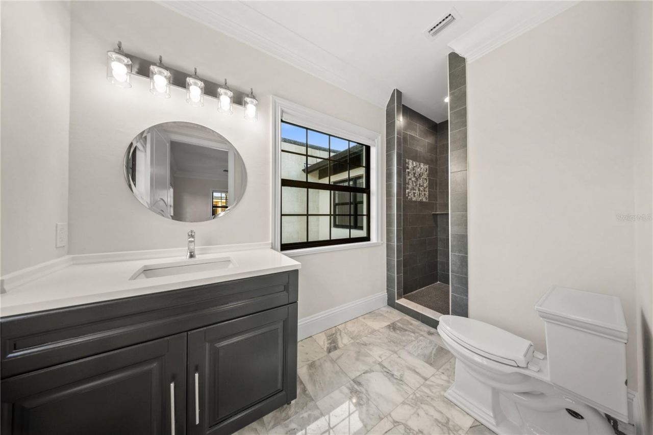 420 S Royal Poinciana Drive, Tampa, FL 33609 Photo