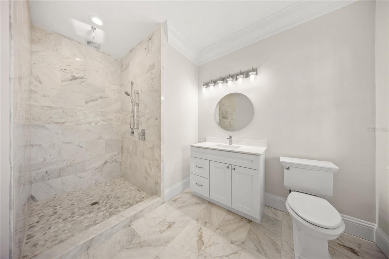 420 S Royal Poinciana Drive, Tampa, FL 33609 Photo