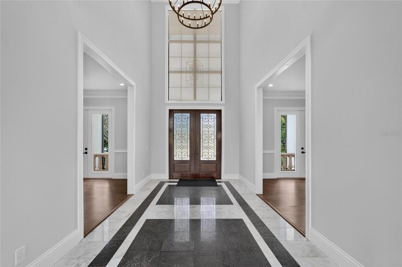 420 S Royal Poinciana Drive, Tampa, FL 33609 Photo