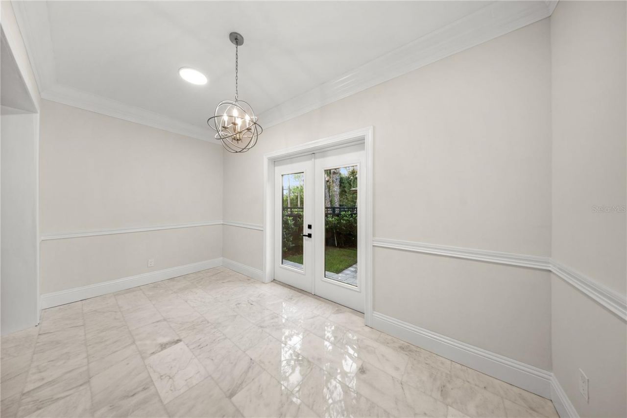 420 S Royal Poinciana Drive, Tampa, FL 33609 Photo