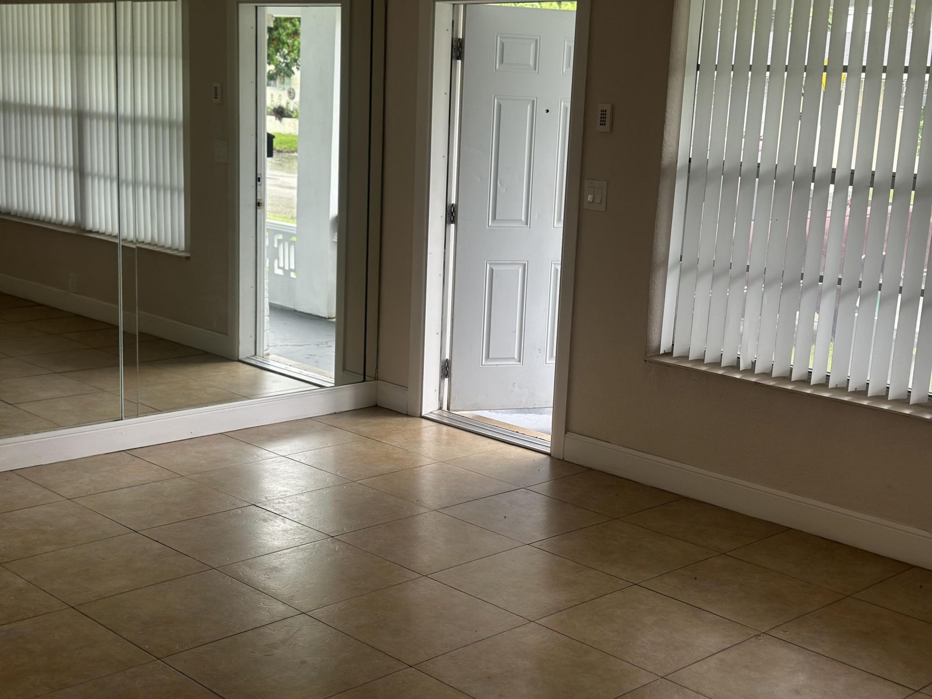 2301 NW 81st Terrace, Sunrise, FL 33322 Photo