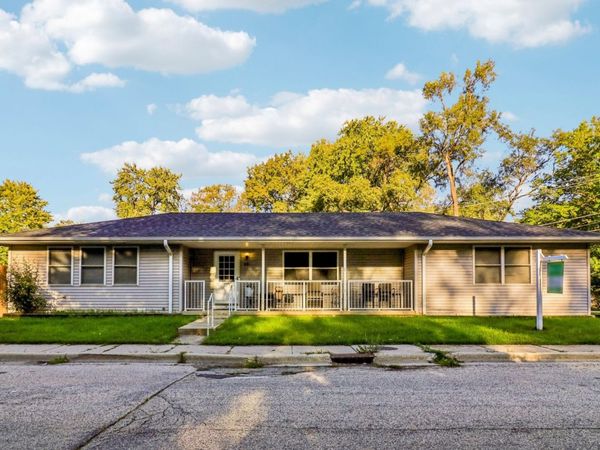 92 Bay Road , Fox Lake, IL 60020