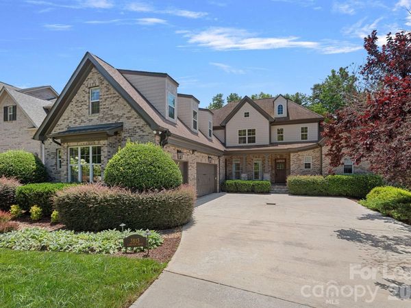 3813 Lakeside Drive , Charlotte, NC 28270