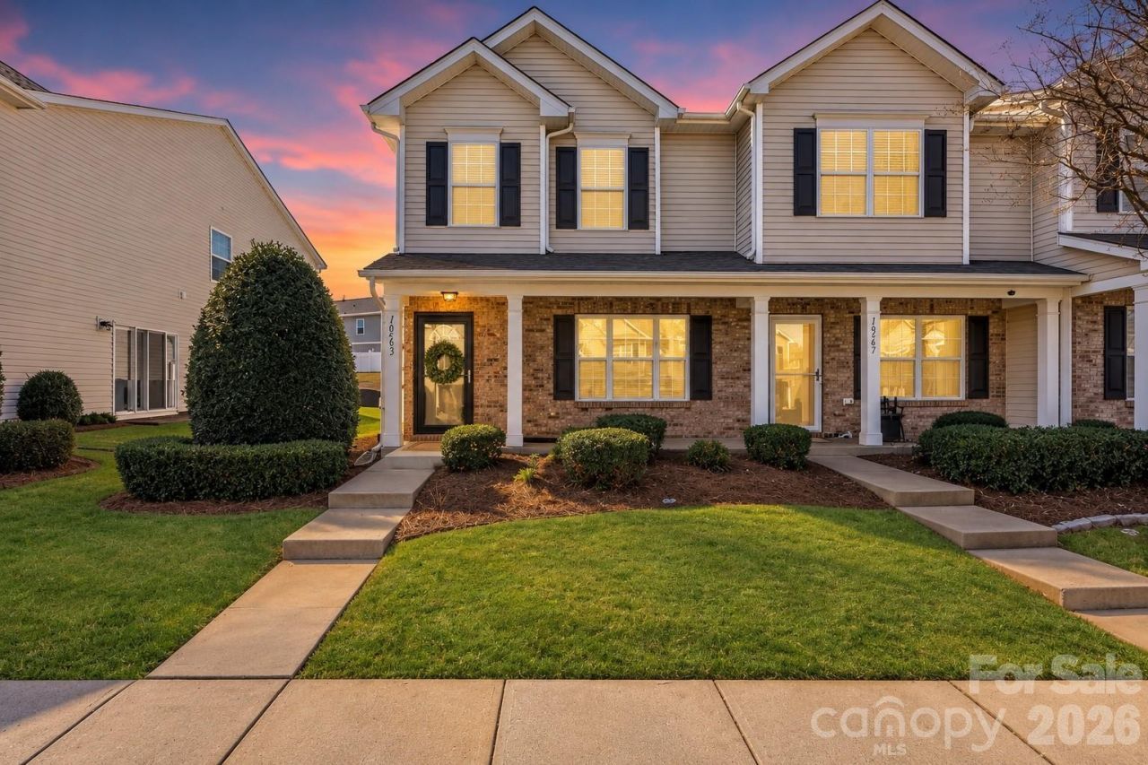 10563 Stoneacre Court , Pineville, NC 28134 Main Photo