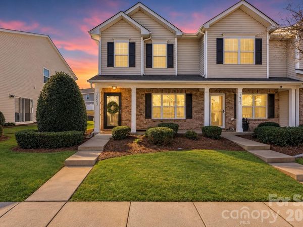 10563 Stoneacre Court , Pineville, NC 28134