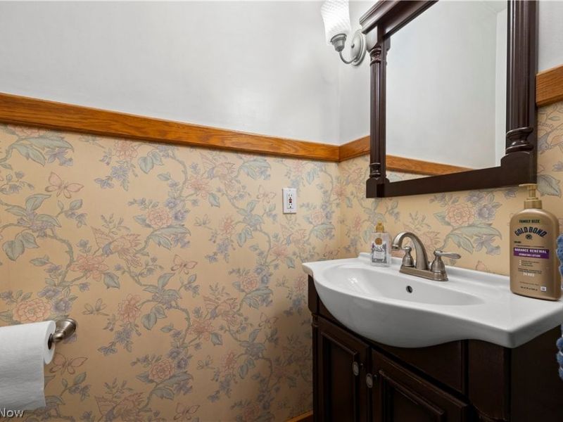 1032 W 4th Street, Lorain, OH 44052 Photo 14