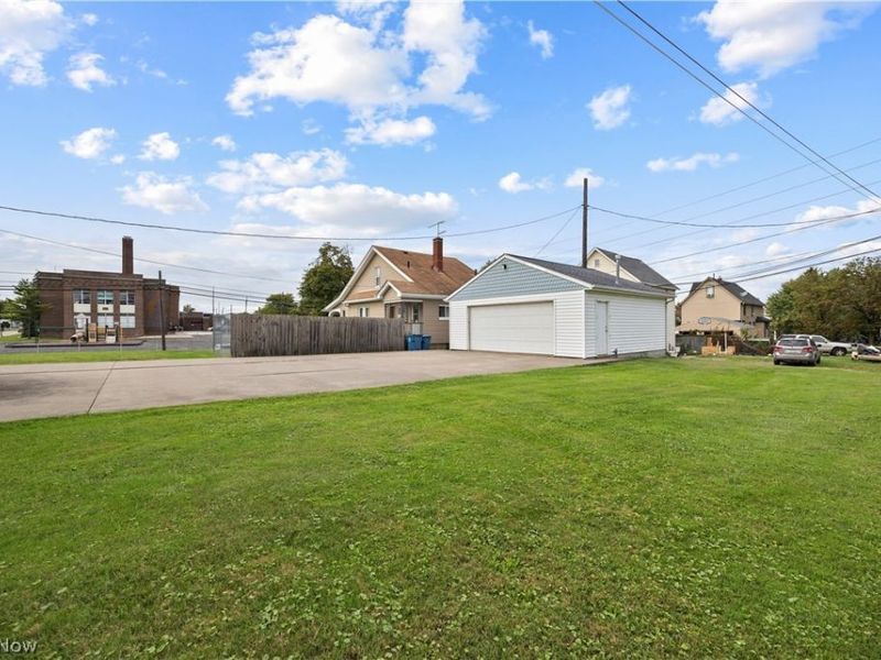 1032 W 4th Street, Lorain, OH 44052 Photo 49