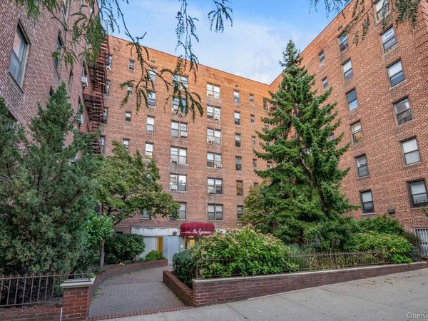 63-09 108 Street , Unit 3S, Forest Hills, NY 11375