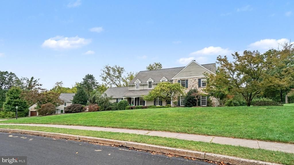 1674 JACKS CIRCLE , LANSDALE, PA 19446