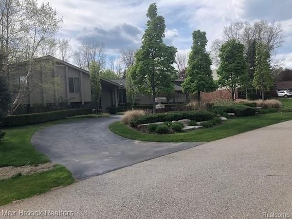 2880 BIRCHENA CRESCENT, West Bloomfield Township, Mi 48324