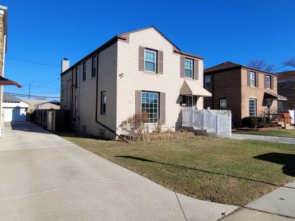 7432 W Gregory Street, Chicago, IL 60656