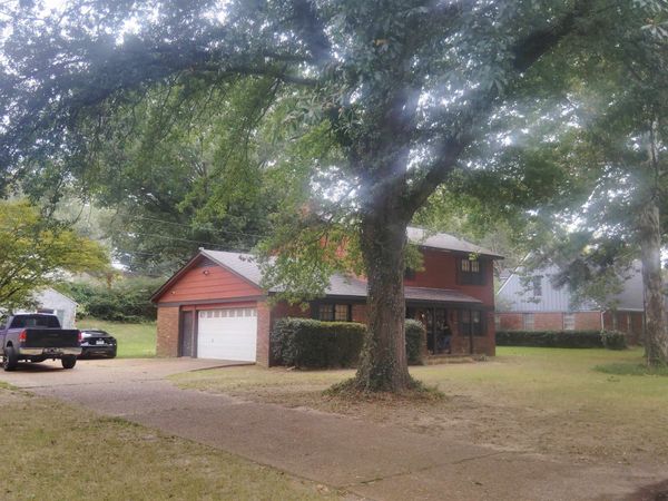 8668 MILLBRANCH RD, Southaven, MS 38671