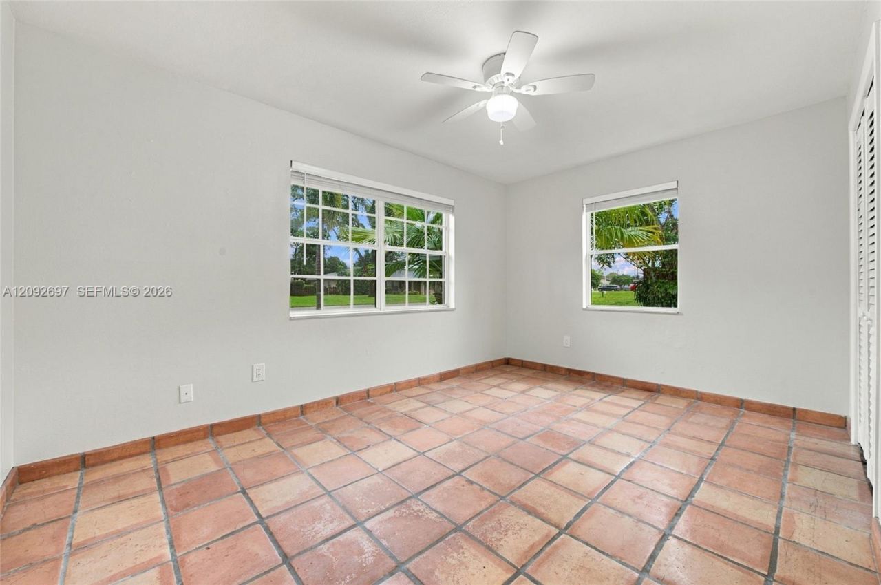 49 W Mango Rd , Lake Worth, FL 33467 Photo
