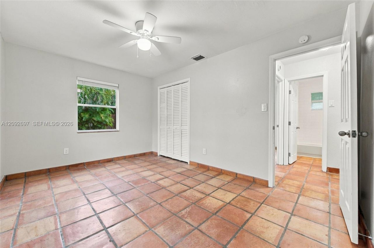 49 W Mango Rd , Lake Worth, FL 33467 Photo