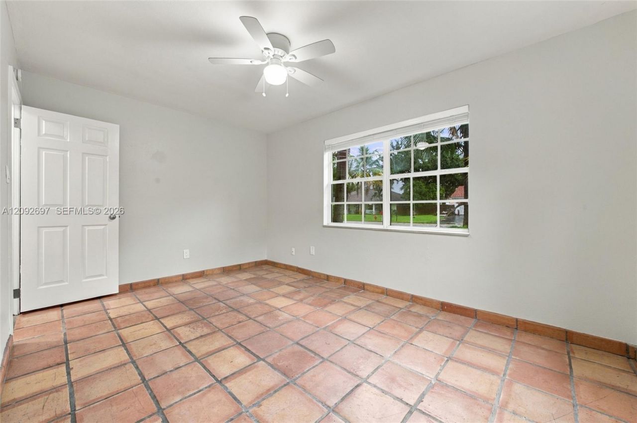 49 W Mango Rd , Lake Worth, FL 33467 Photo