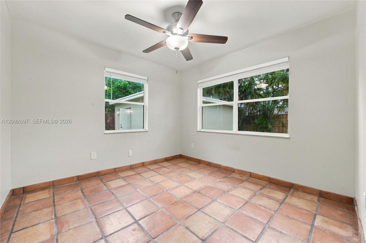 49 W Mango Rd , Lake Worth, FL 33467 Photo