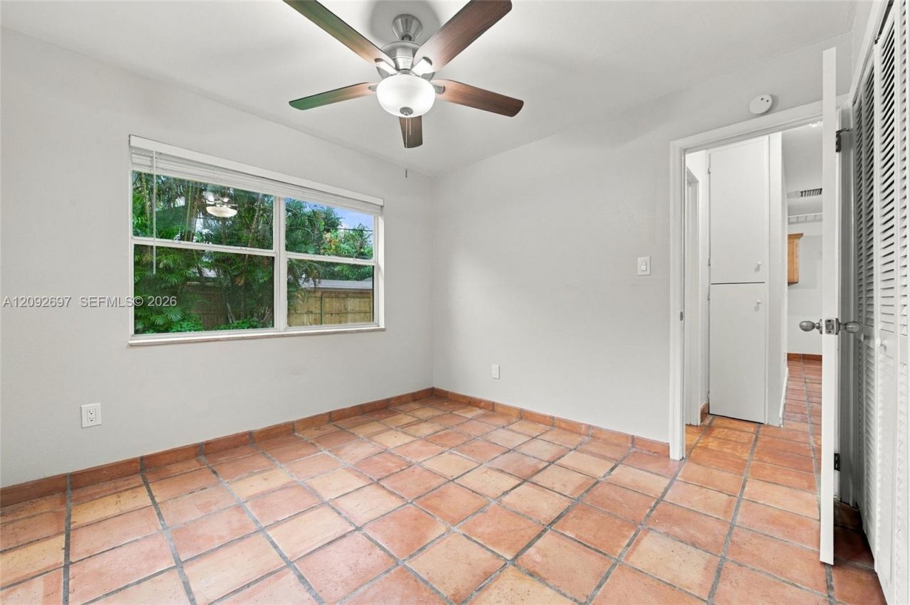 49 W Mango Rd , Lake Worth, FL 33467 Photo