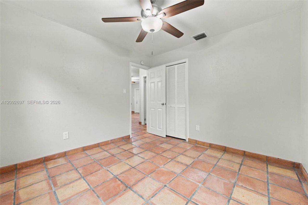 49 W Mango Rd , Lake Worth, FL 33467 Photo